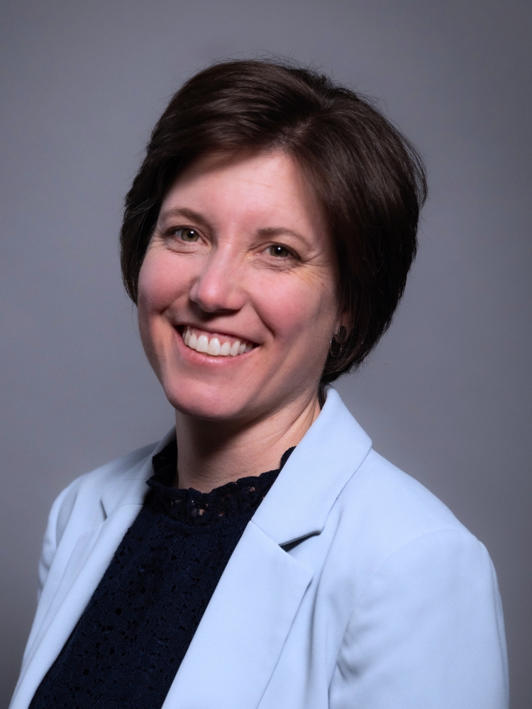 Jenny McArdle Headshot