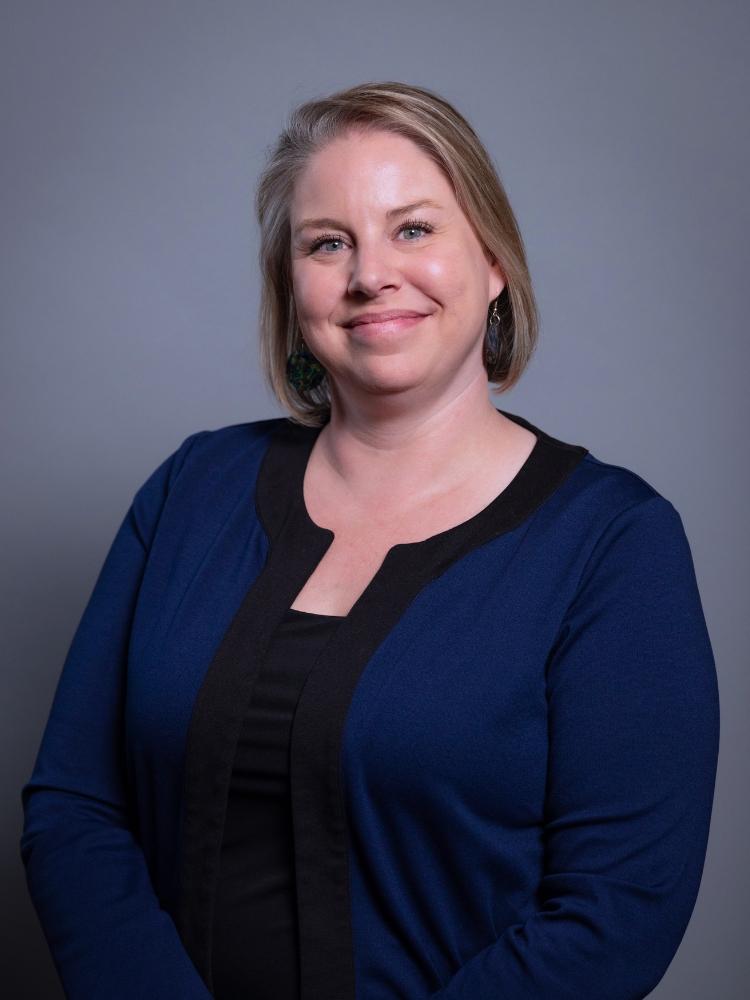 Michelle Rahl headshot